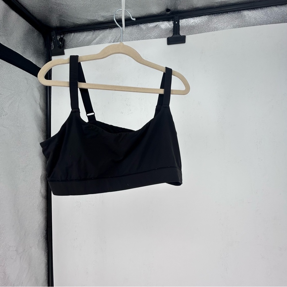 SKIMS Fits Everybody Scoop Bralette Black in the color Onyx size 2X
